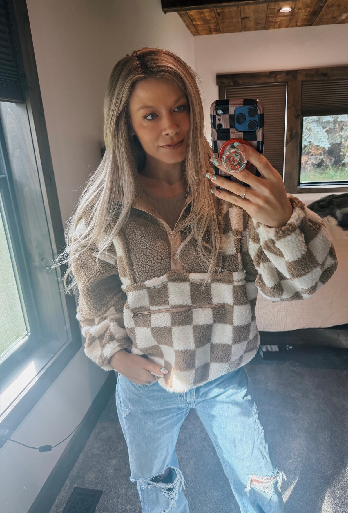 Checker Fleece Pullover