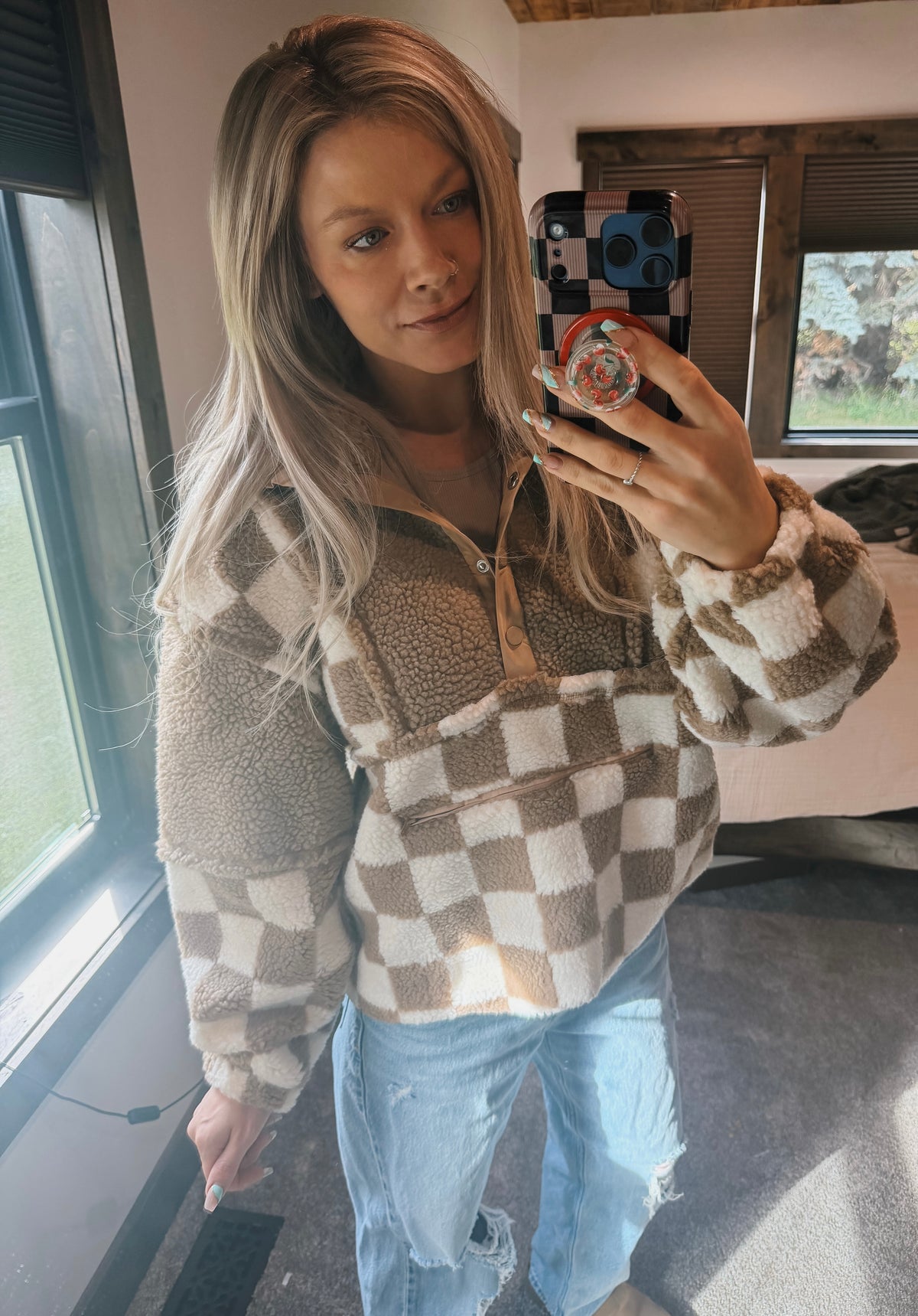 Checker Fleece Pullover